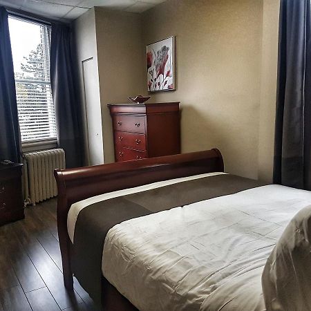 Cozy 2-Bedroom Apartment #25 By Amazing Property Rentals Gatineau Exterior photo